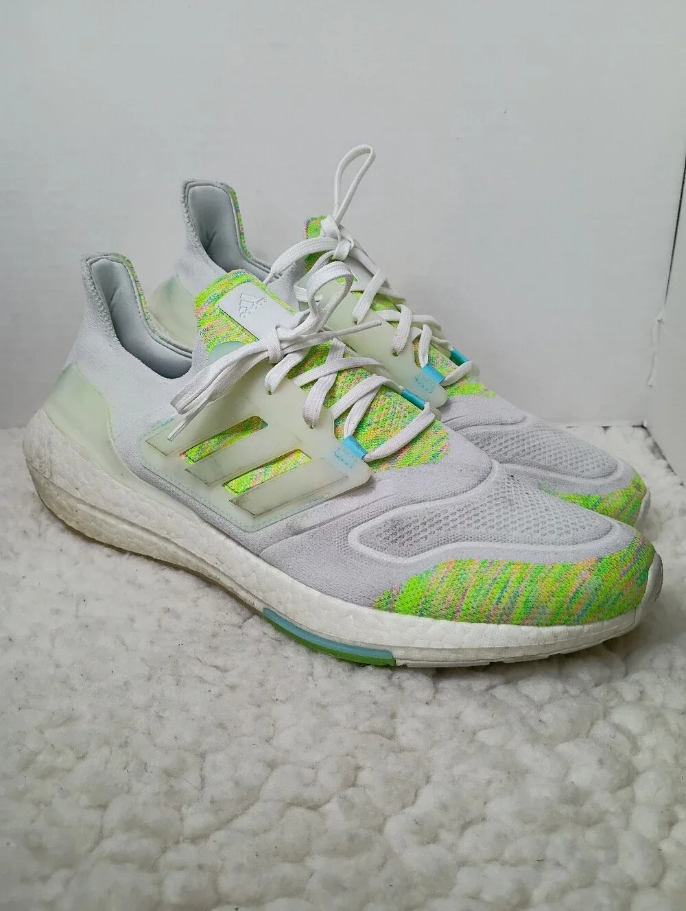 Adidas Ultraboost 22 Mens 14 White Solar Green Bliss Blue Running Shoes GX5913.